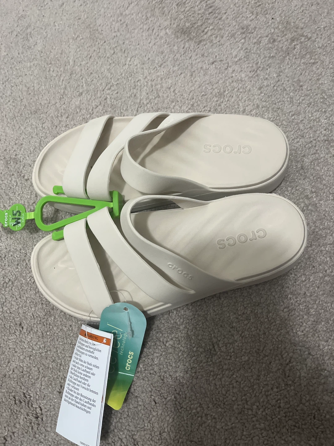 Crocs Women's Swiftwater Sandals Cream Size 6