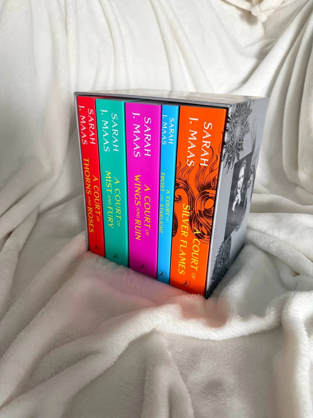 *Brand New* ACOTAR box set - photo 2