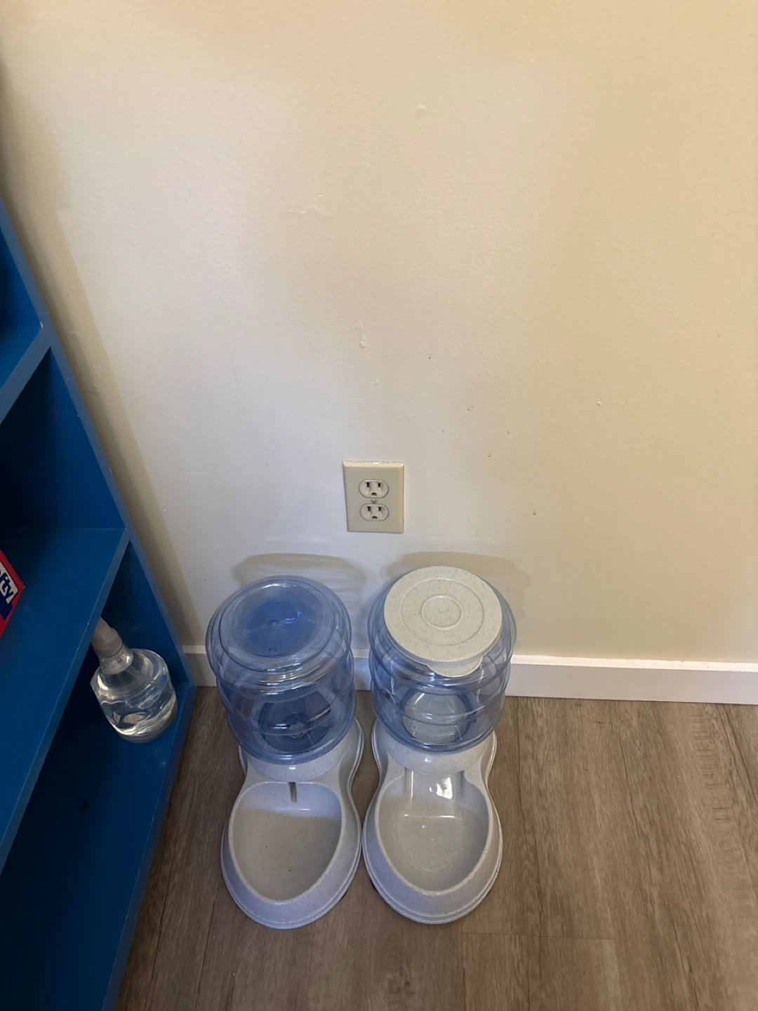 Set of 2 Pet Food & Water Dispensers