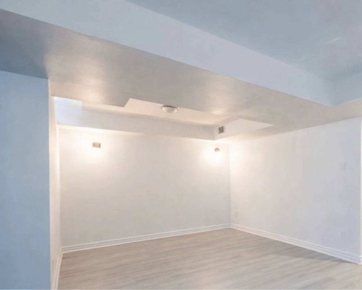 Brand new 1 bedroom basement for rent! Markham & 14th - photo 3