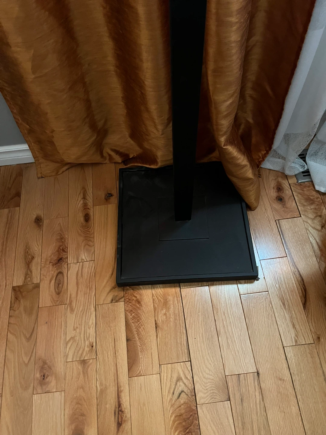 Black T-Stand Garment Rack 34 inches wide - photo 3
