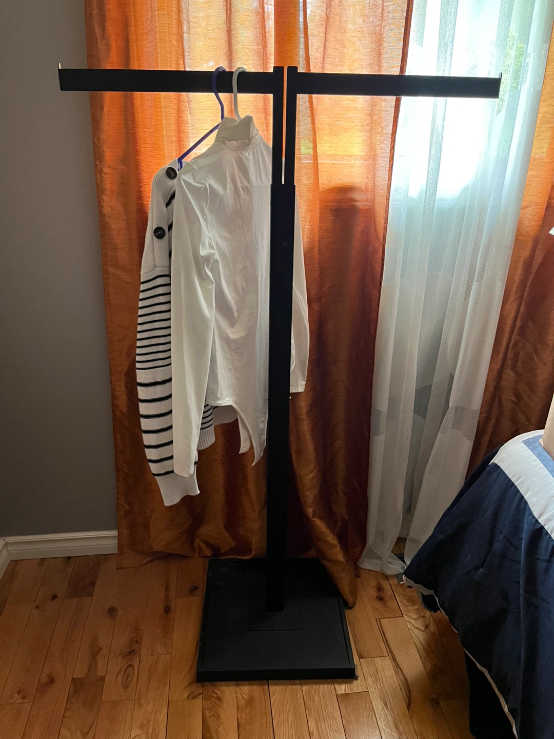 Black T-Stand Garment Rack 34 inches wide - photo 2