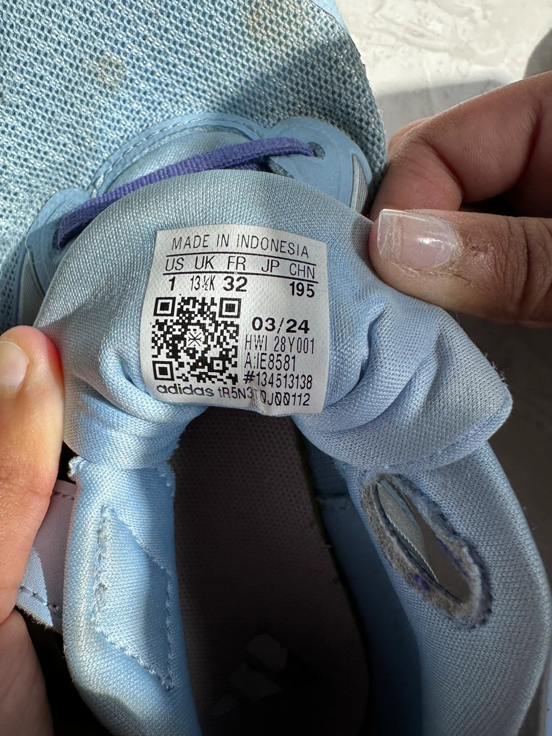Adidas Kids Light Blue Running Shoes Size 13K UK 32 - photo 3
