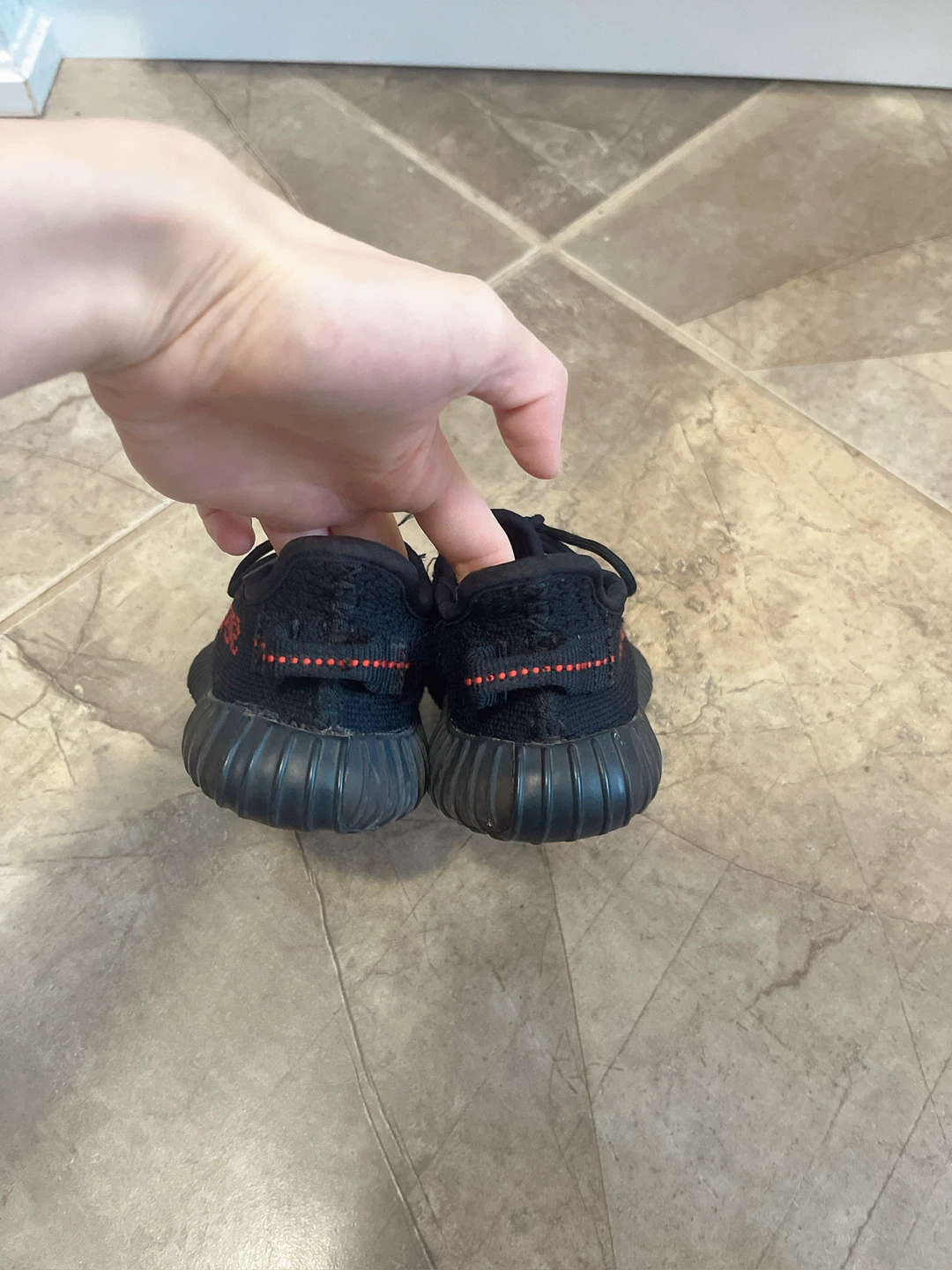 Adidas Yeezy Boost 350 V2 kids US 6K - photo 3