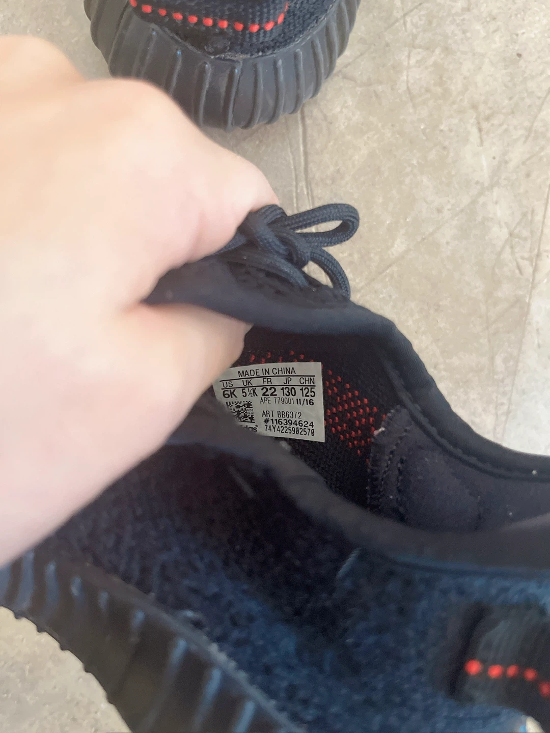 Adidas Yeezy Boost 350 V2 kids US 6K - photo 4