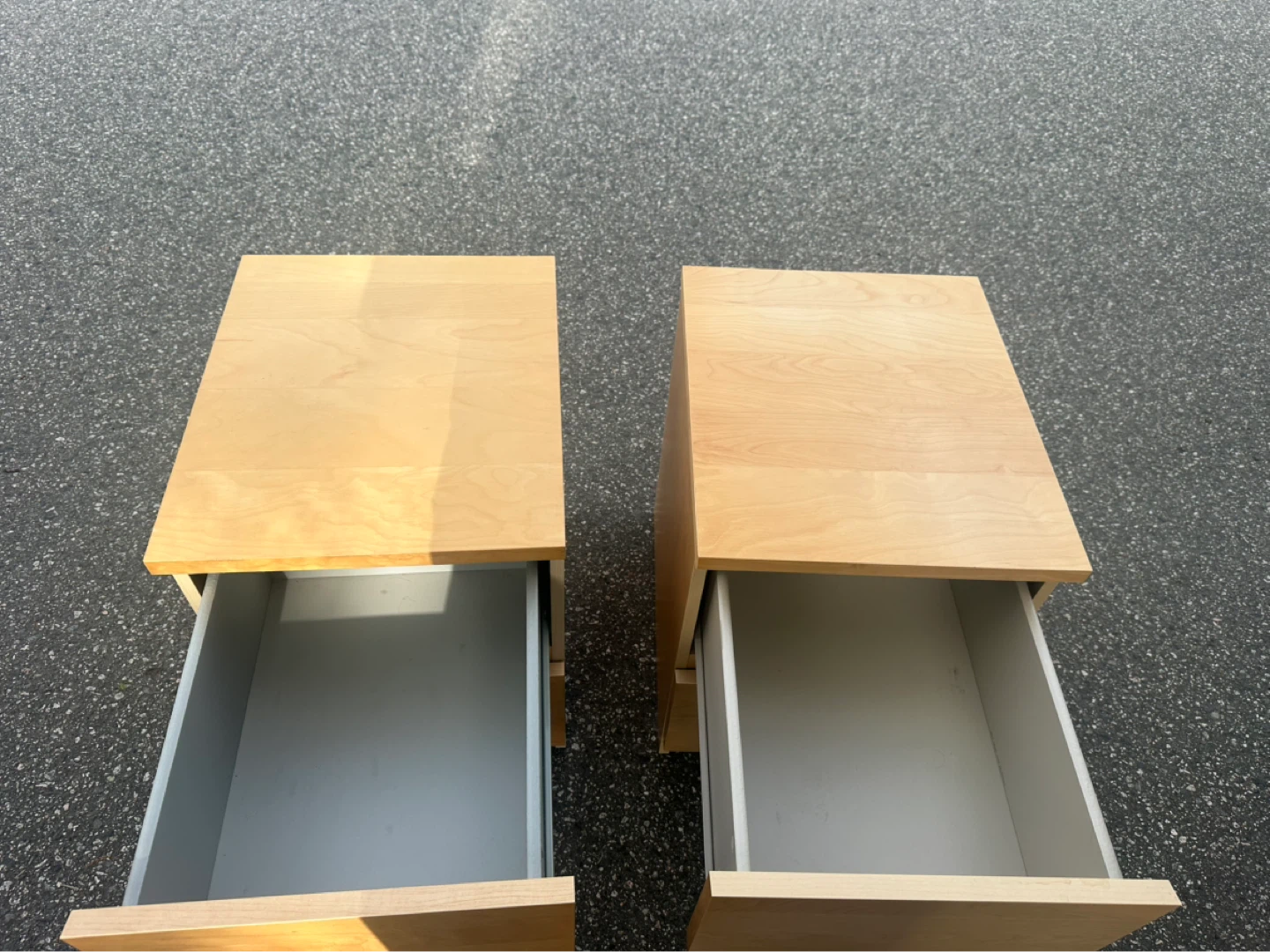 IKEA Nightstand perfect condition - photo 5
