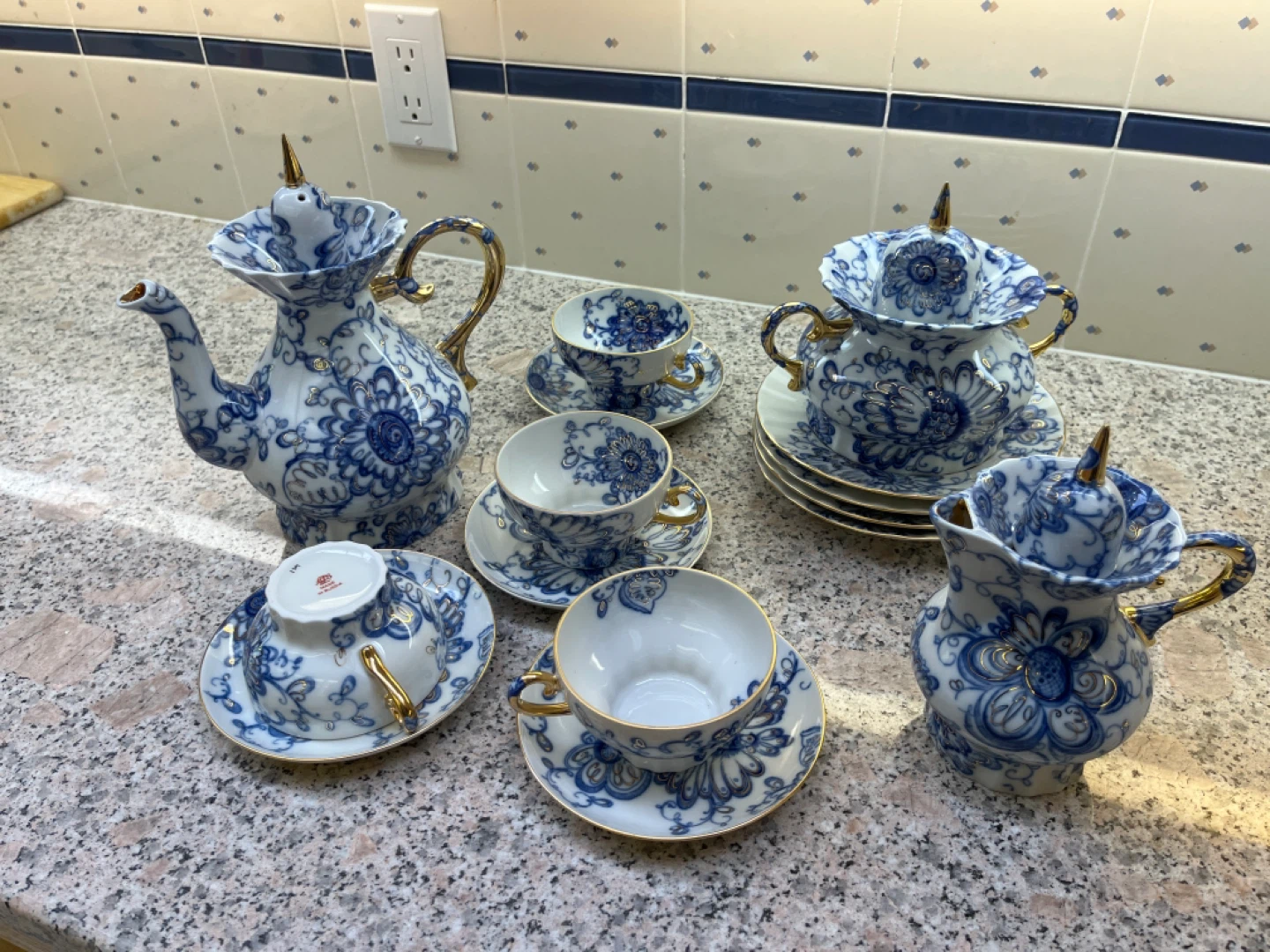 Russian Tea Set with Teapot, Cups, and Saucers - photo 3