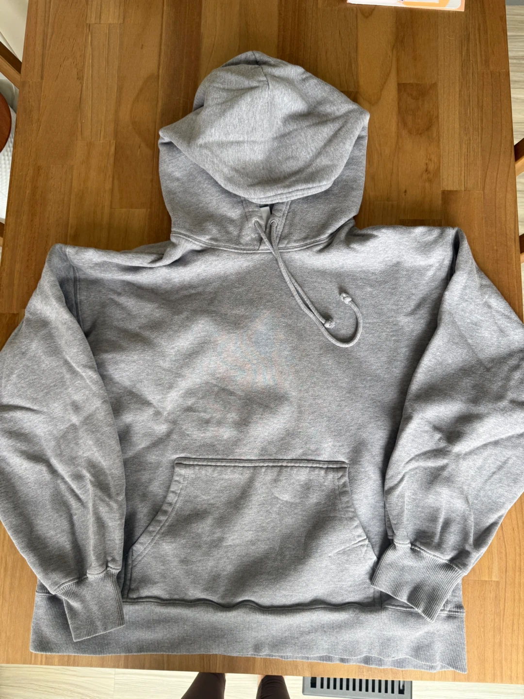 Bundle of 4 Aritzia Hoodies - photo 2