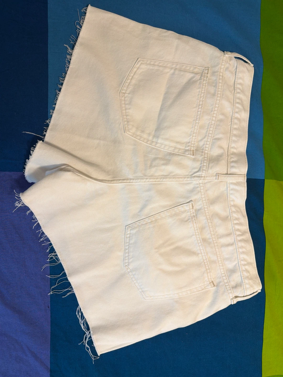 GAP White Denim Cut-off Shorts Size 33 - photo 2