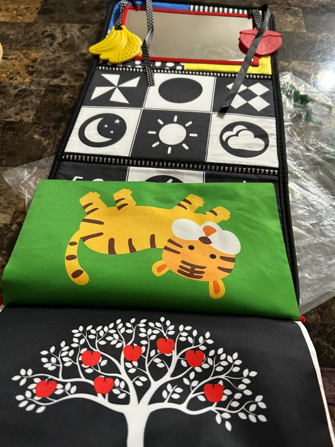 New-Baby Crinkle Book with Mirror and Teethers - photo 4