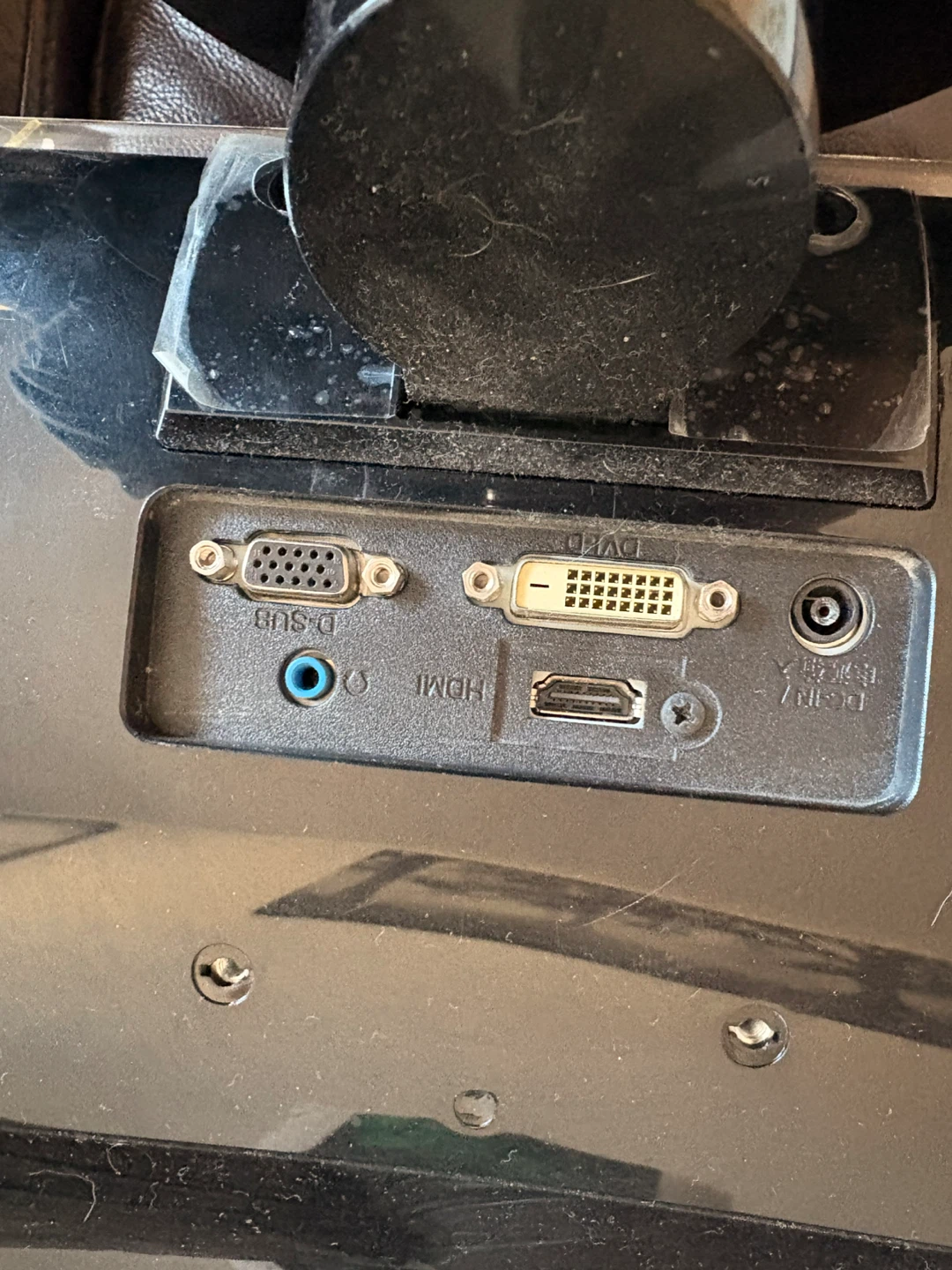 LG Flatron IPS236V-PN Monitor - photo 3
