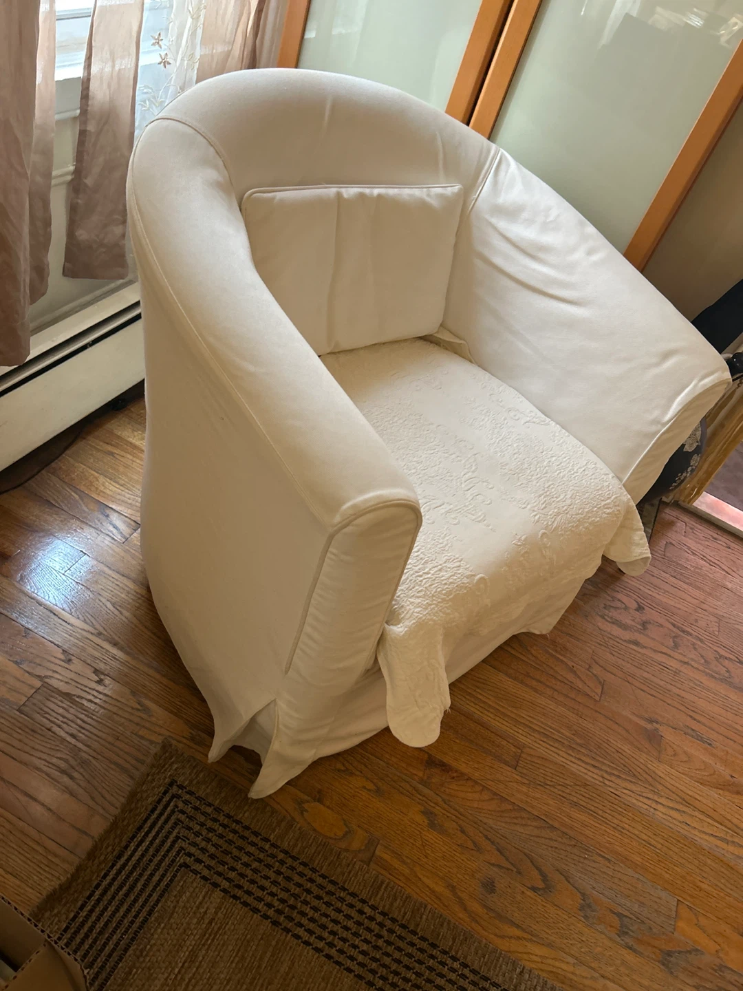 2 White ikea Accent Chairs with Lumbar Pillow - photo 3