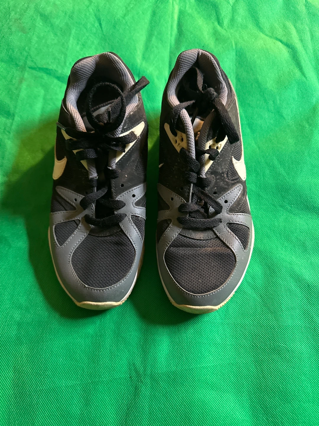 Nike Air Men's Running Shoes Size 5Y