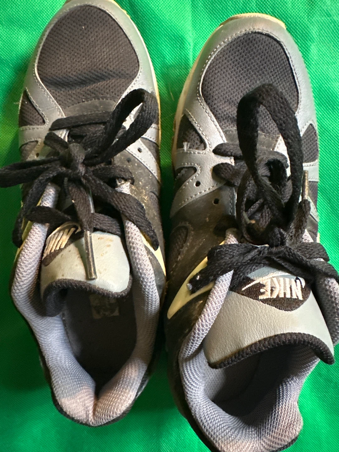 Nike Air Men's Running Shoes Size 5Y - photo 5
