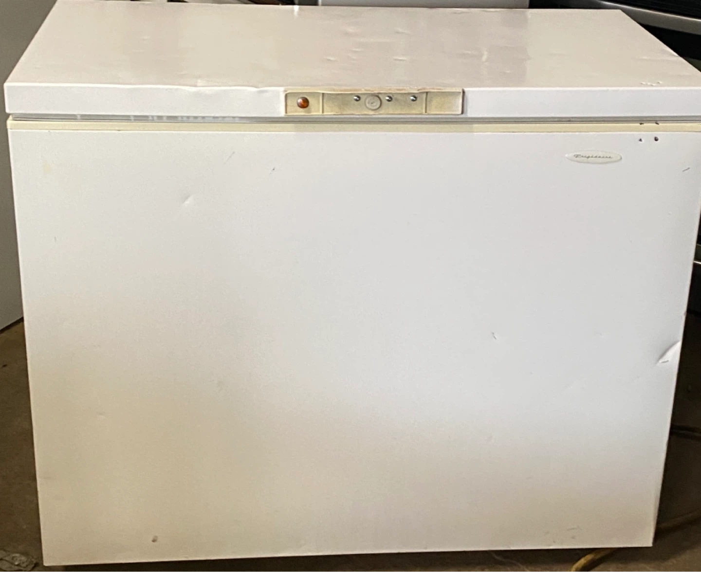 Midsize Chest Freezer