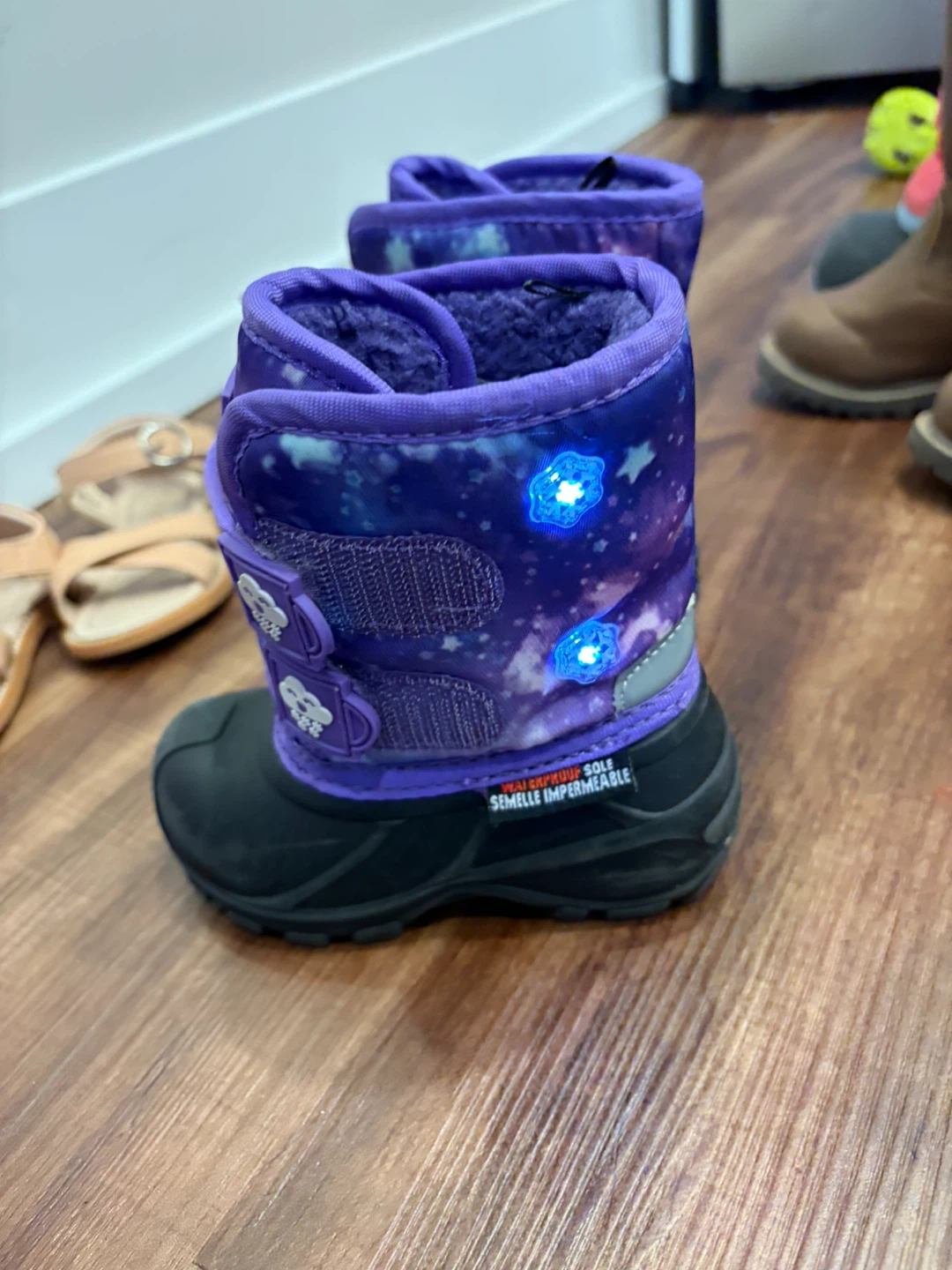 🌱 Size 6 toddler girls shoes $10 for all 3 - photo 5