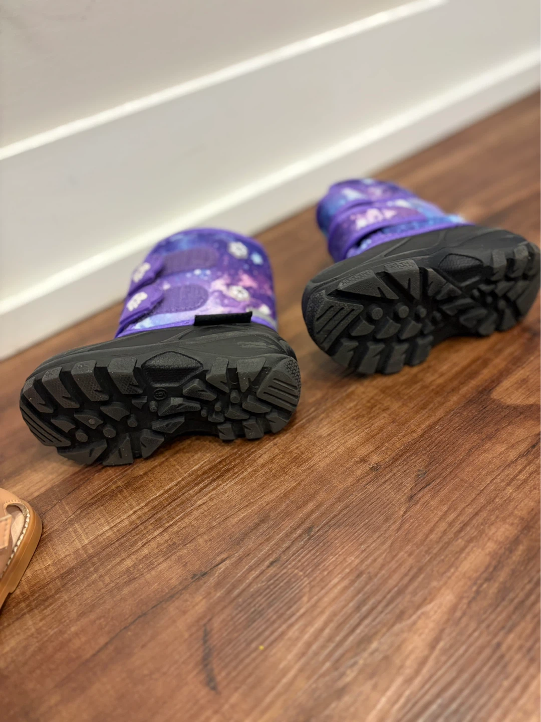 🌱 Size 6 toddler girls shoes $10 for all 3 - photo 3