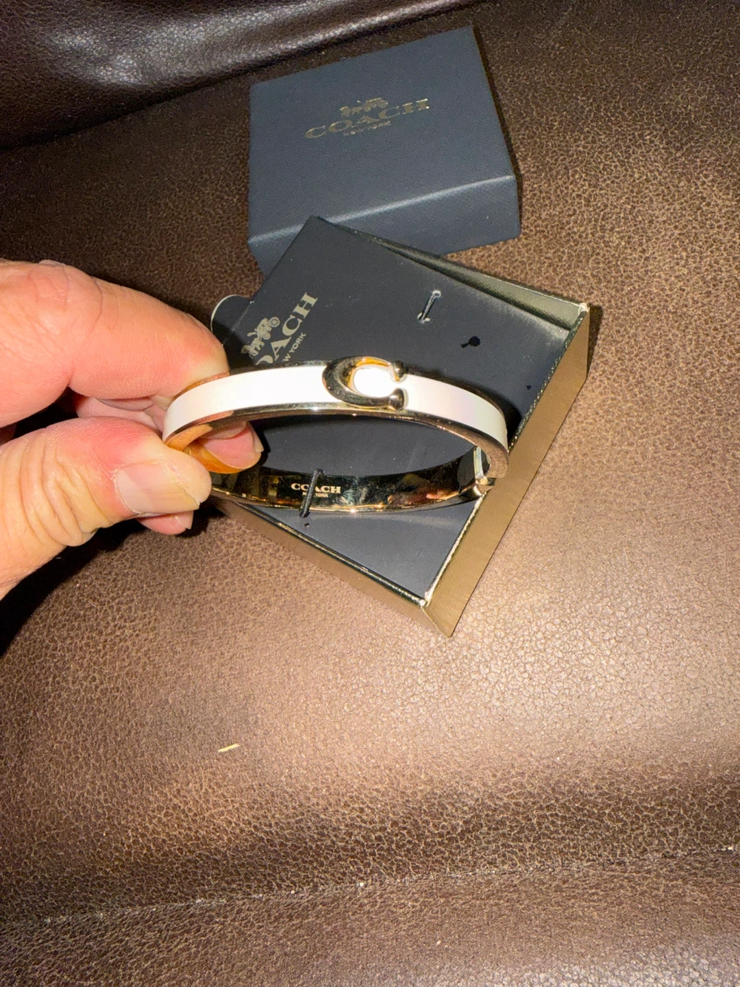 Coach New York White C Logo Bangle Bracelet - photo 5