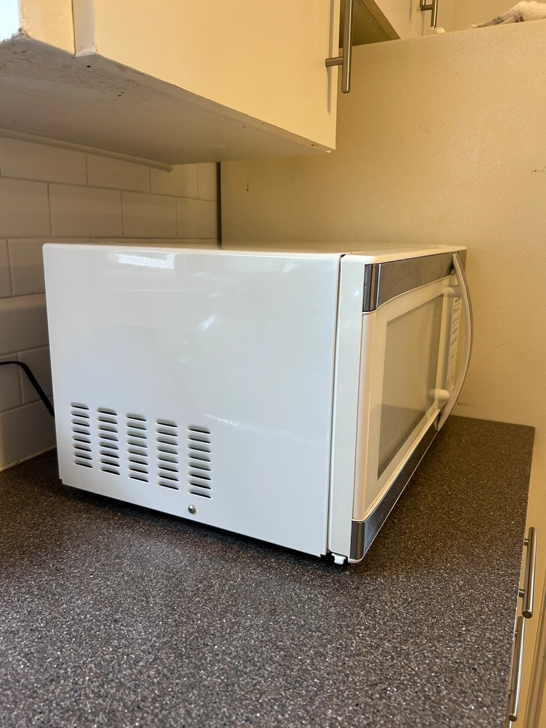 Hamilton Beach Microwave 1.1 cu ft Stainless Steel - photo 3