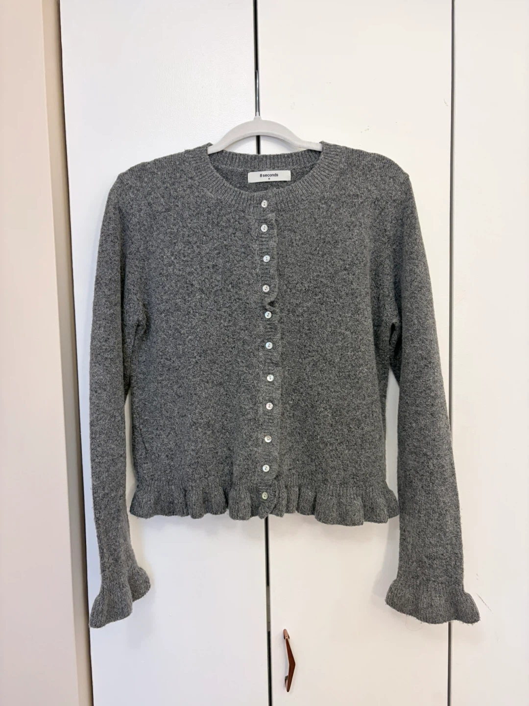 8 Seconds Grey Cardigan Size M