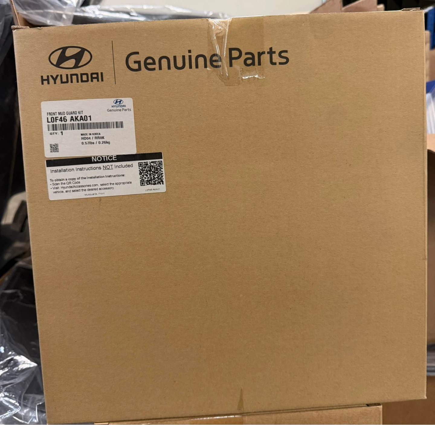 Hyundai Genuine Parts Front Mud Guard Kit LOF46 AKA01