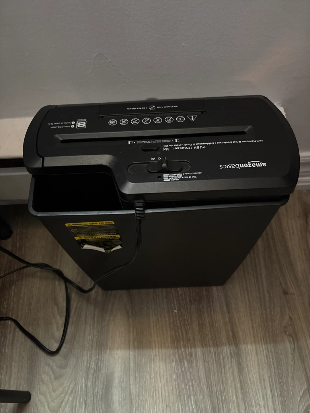 AmazonBasics Jam Remover & CD Destroyer Paper Shredder