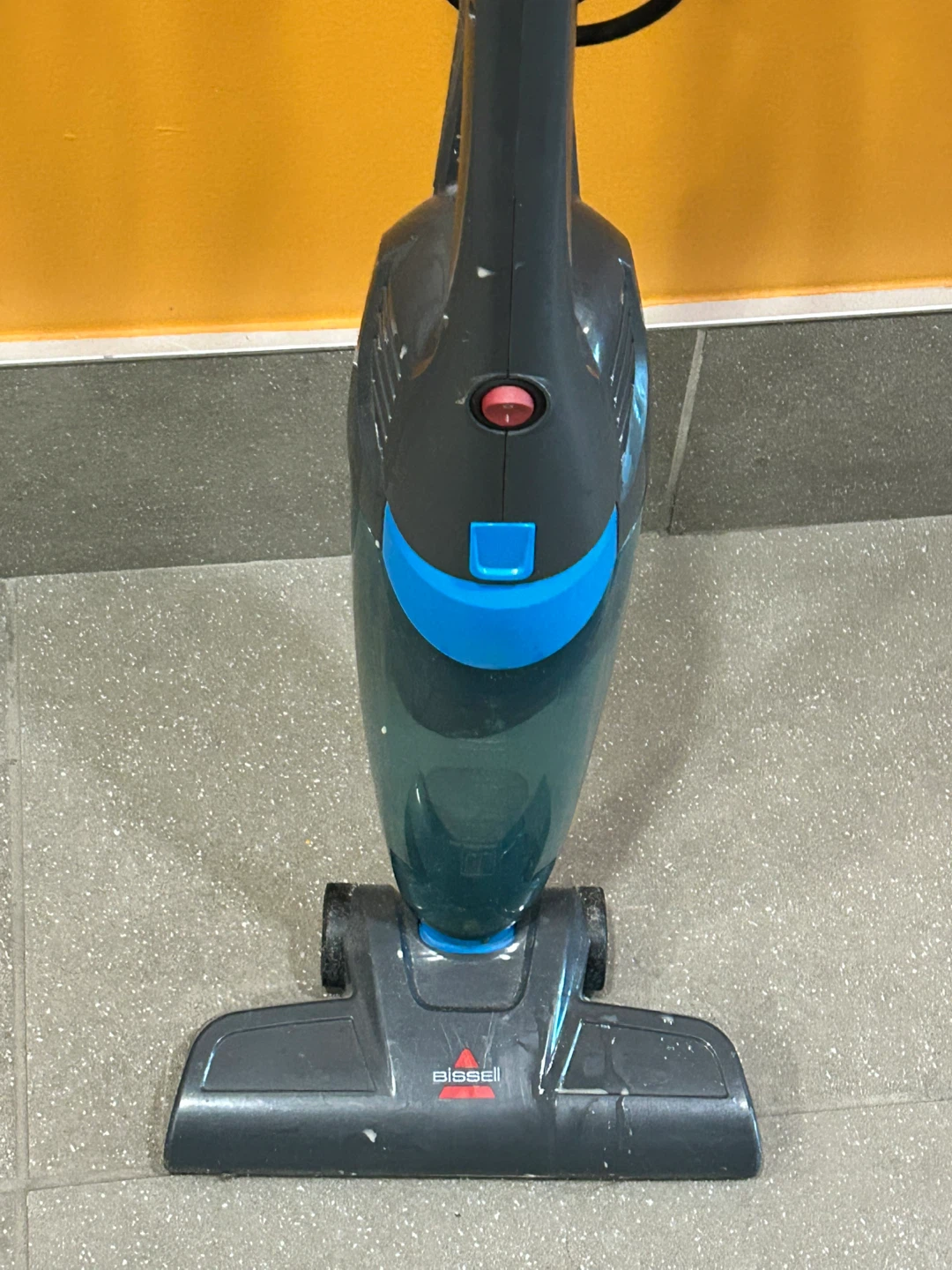 Bissell Corded Vacuum Cleaner - photo 2