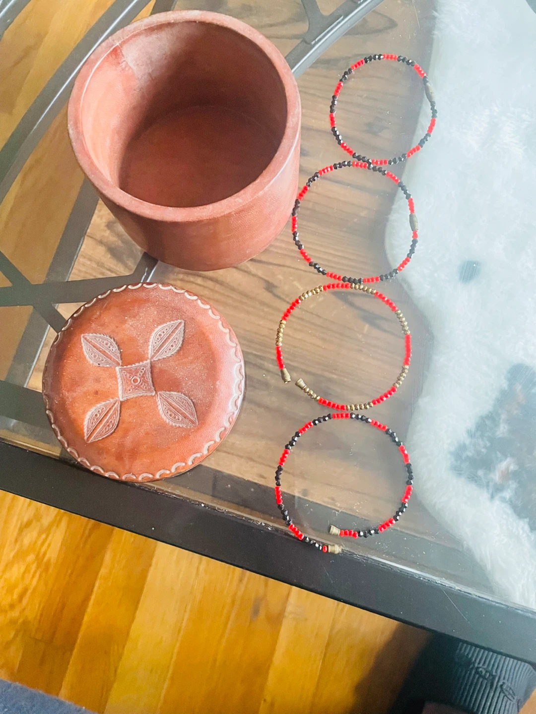 Handmade Beaded Bracelets with Decorative Lidded Box - photo 2