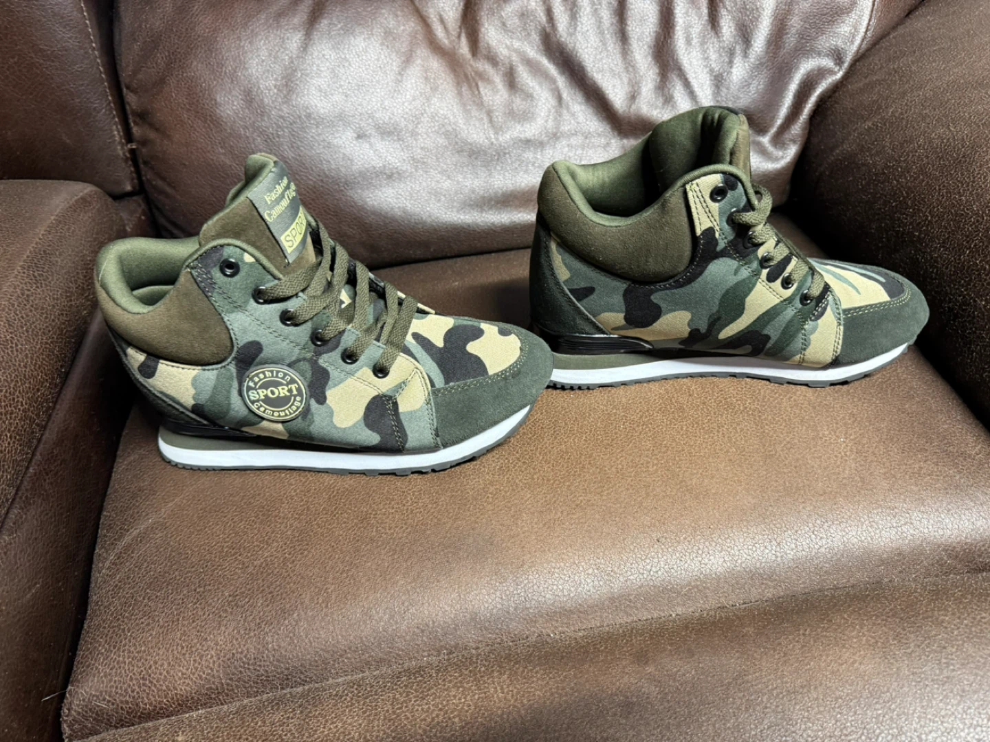 Fashion Camouflage Sport Sneakers - photo 2