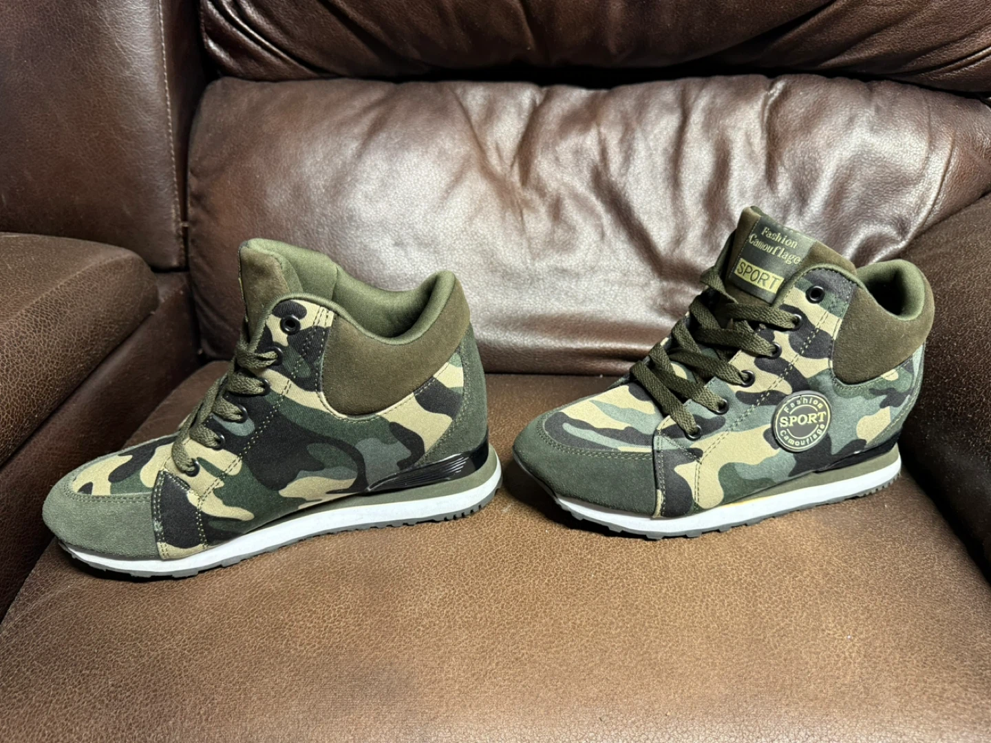 Fashion Camouflage Sport Sneakers - photo 3