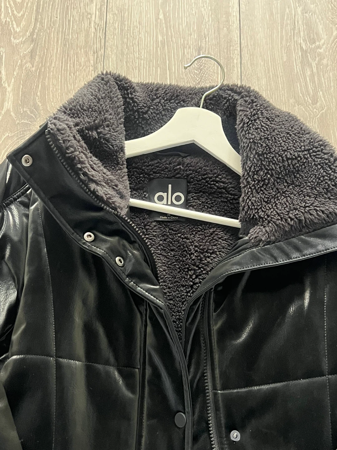 ALO Black Puffer Jacket with Sherpa Collar - photo 3