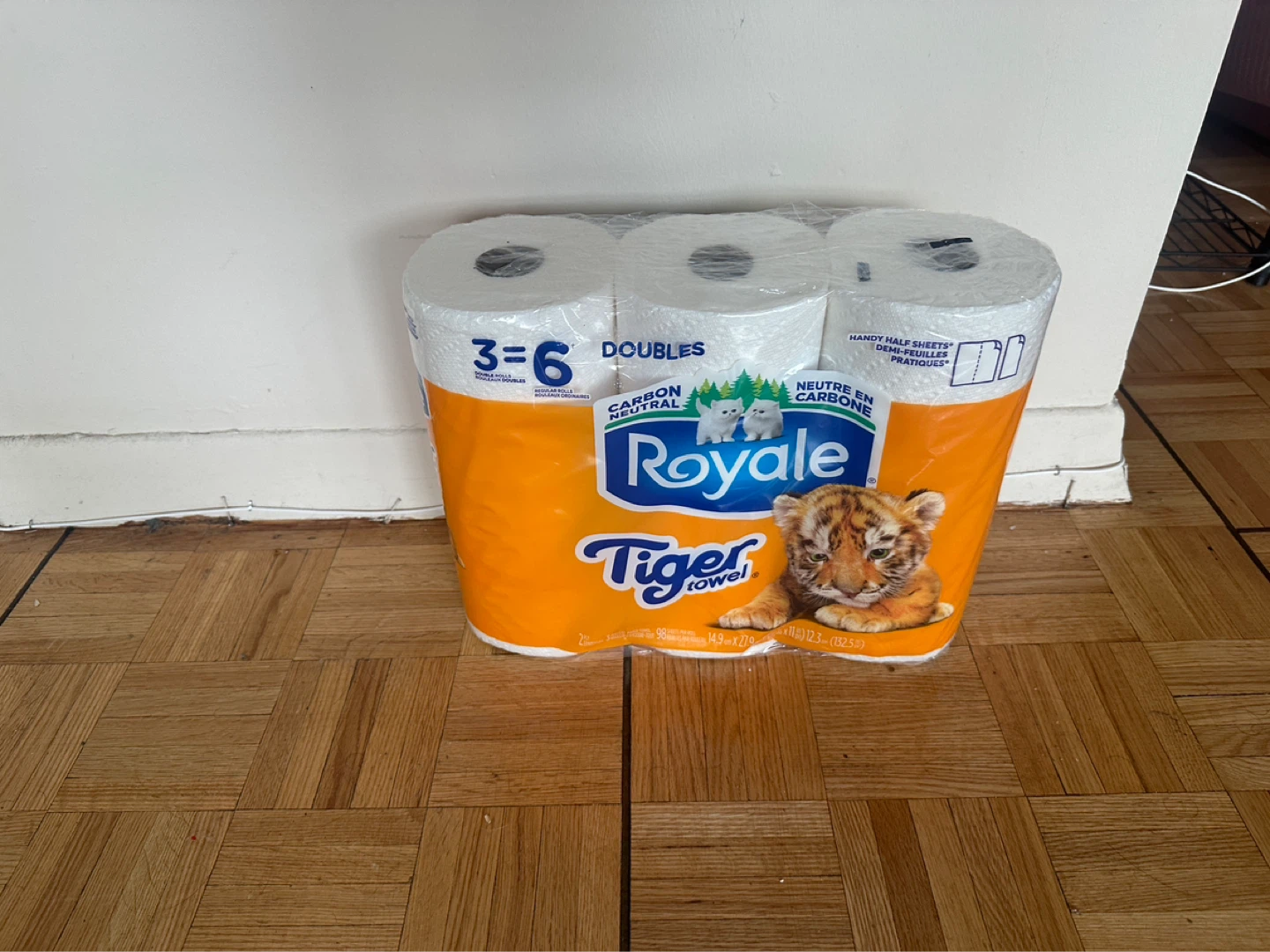 Royale Tiger Towel - 3 Double Rolls