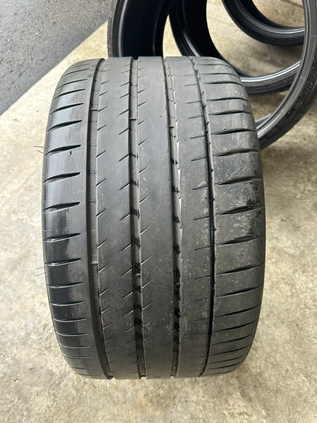 295/25/21 Michelin Pilot Sport 4S Set of 4 - photo 2