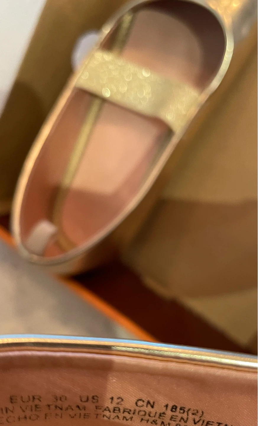 H&M Kids Gold Ballet Flats Size 12 - photo 2