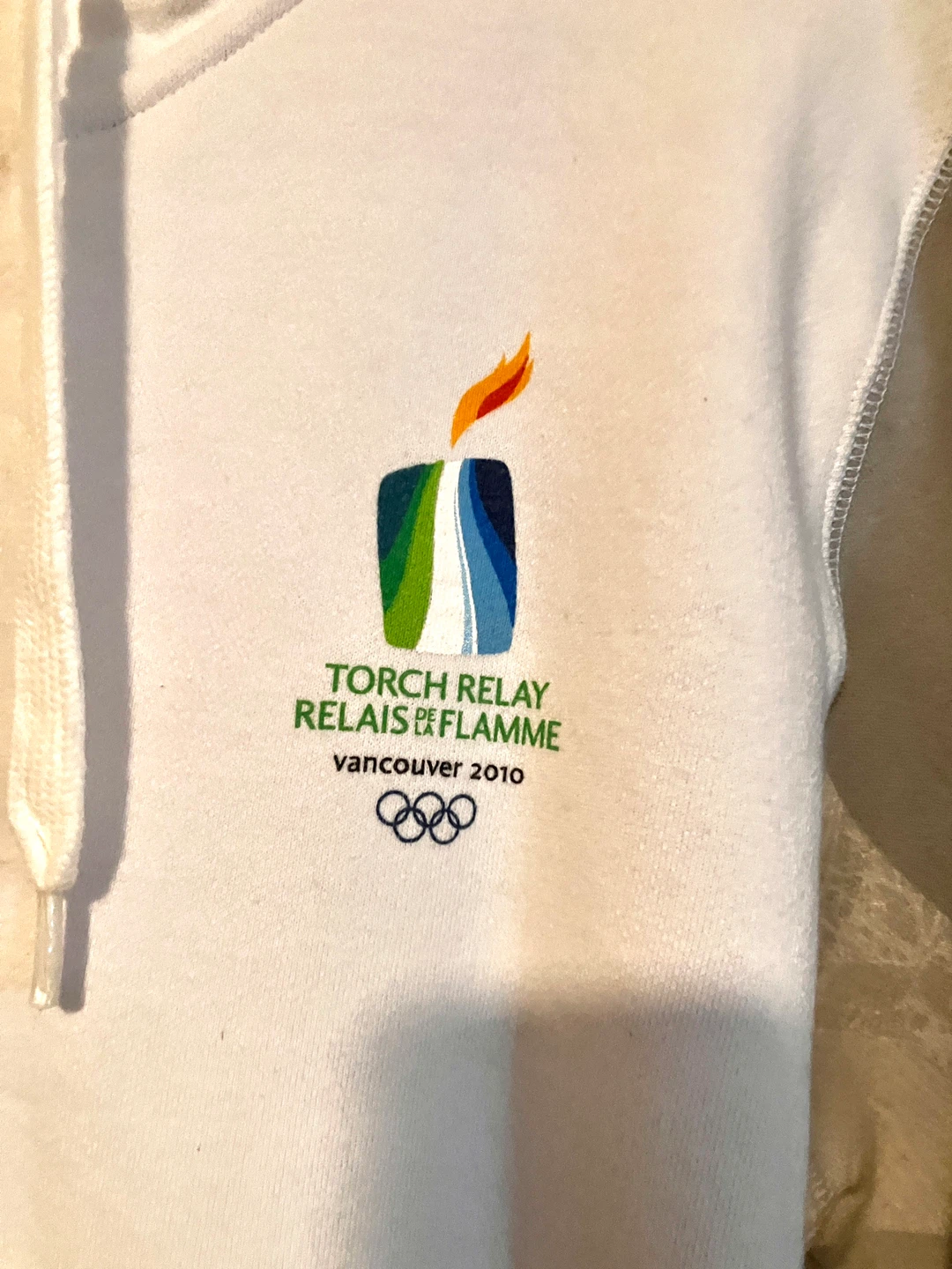 Vancouver 2010 Torch Relay Zip-Up Hoodie - photo 3