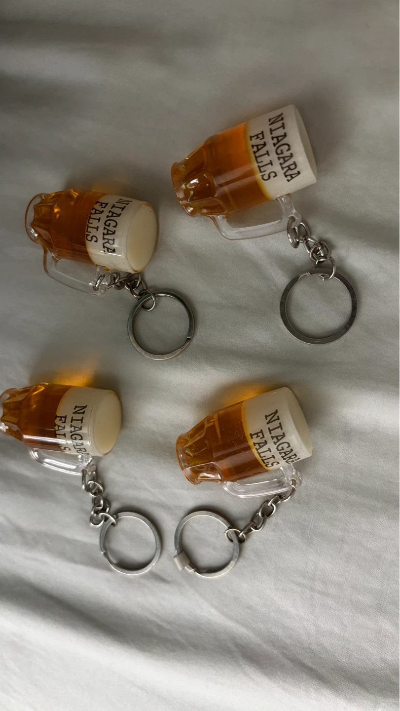 Niagara Falls Beer Mug Keychain Set