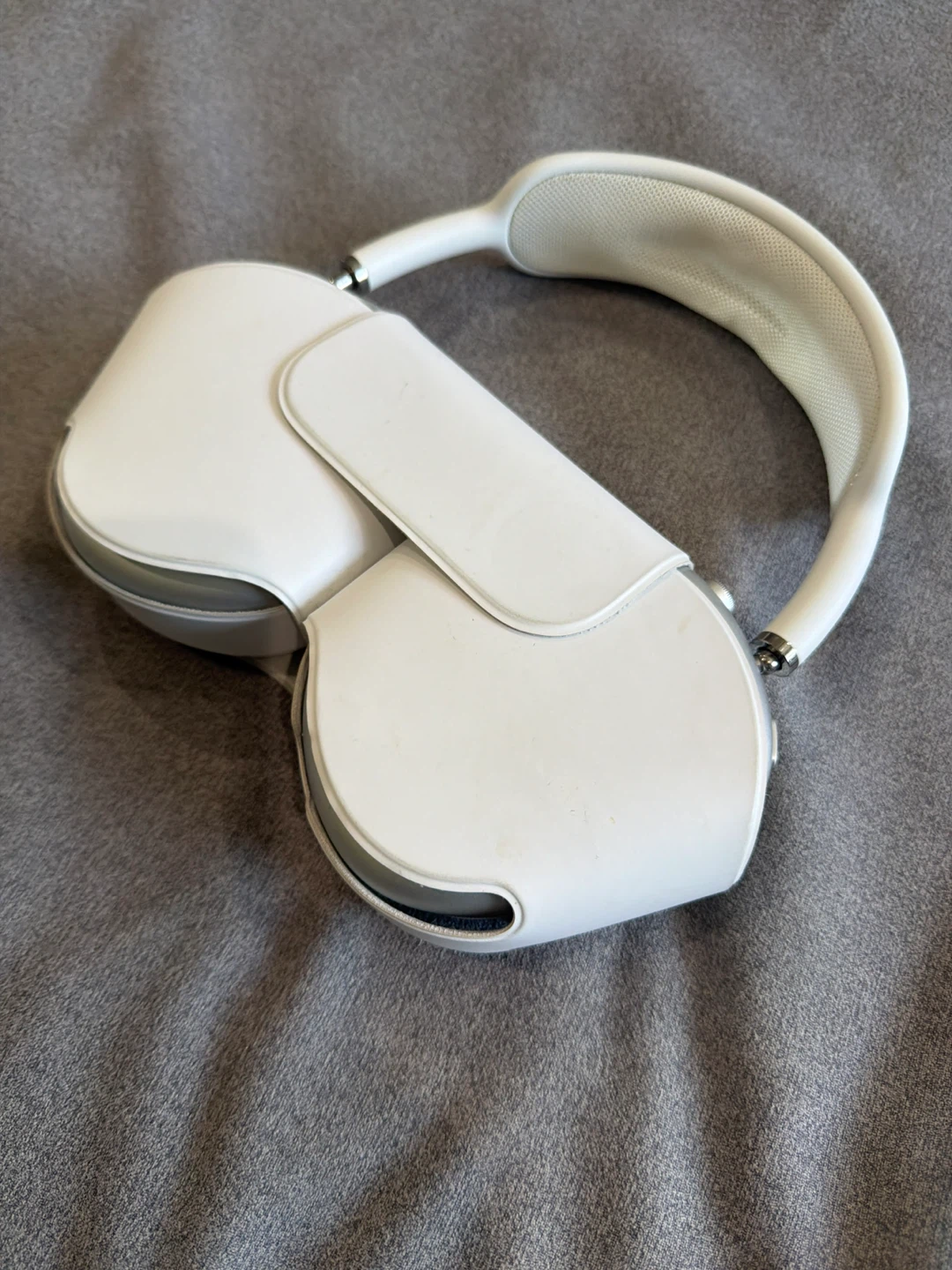 Apple AirPods Max Wireless Headphones - 1st gen