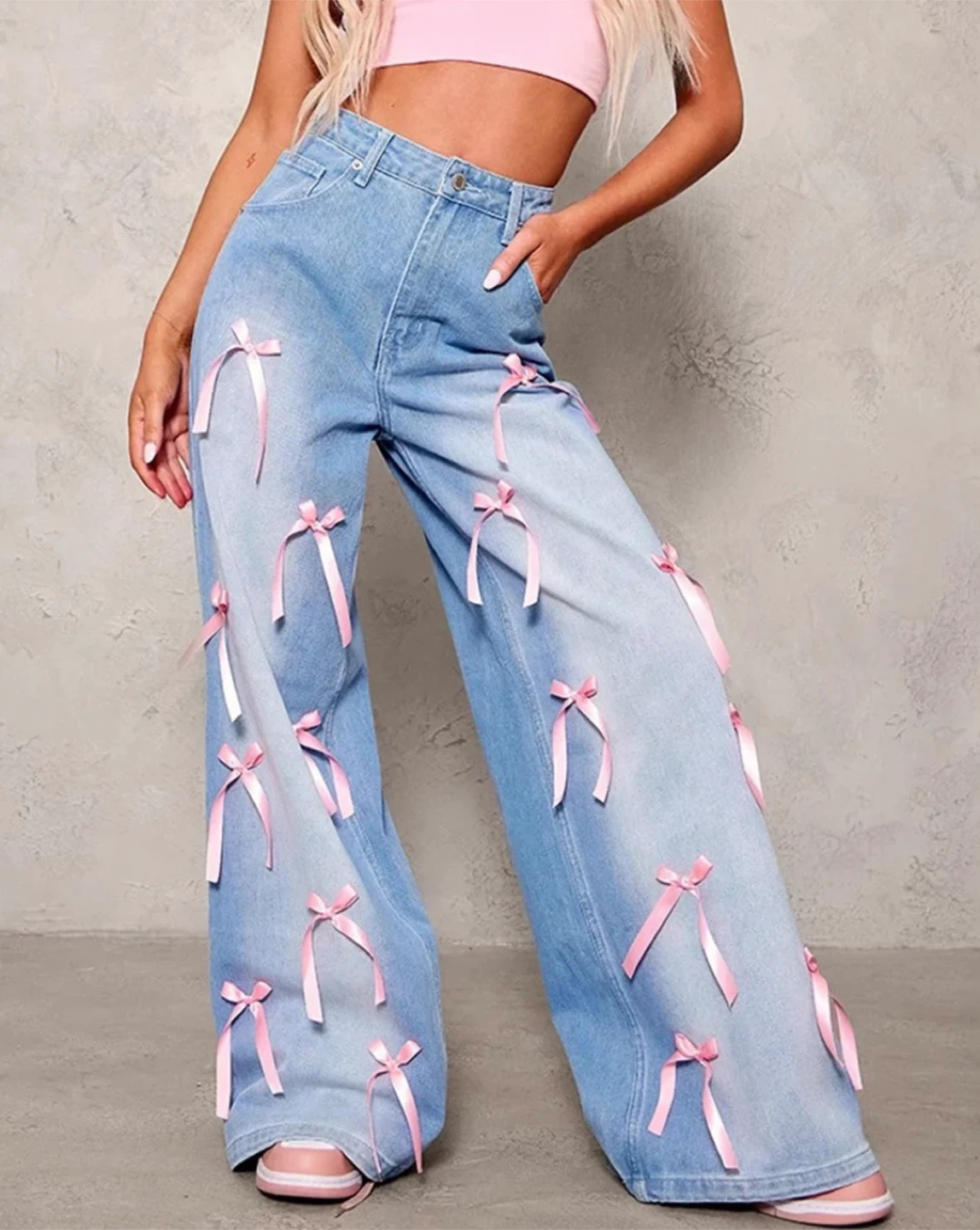 PrettyLittleThing Wide Leg Jeans with Pink Bows - US Size 8