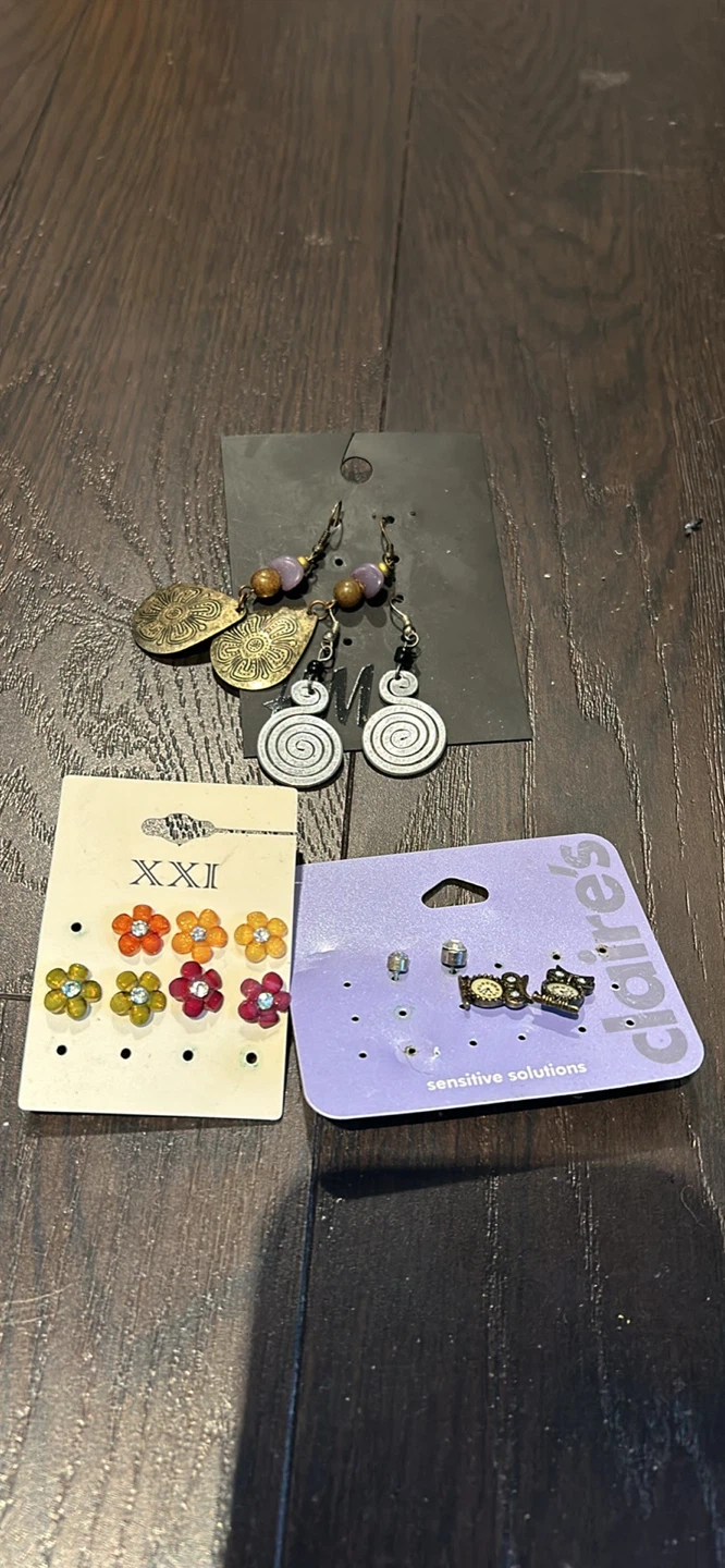 Assorted Earrings: Aldo, Claire's, XXI, and more - photo 2