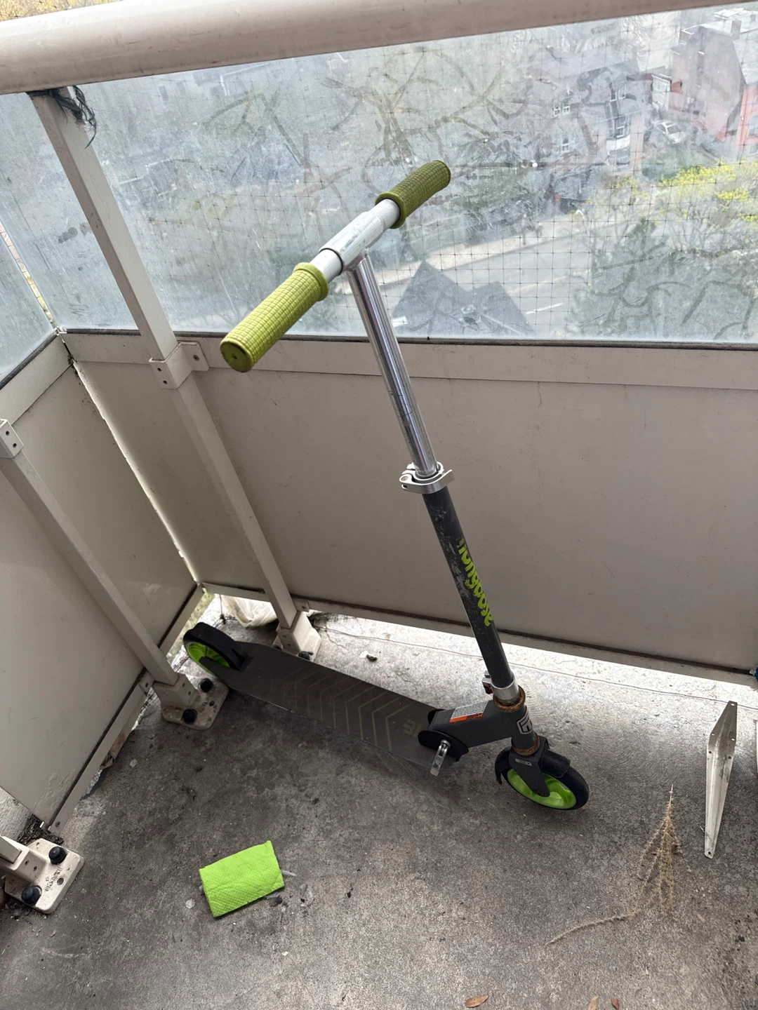 Mongoose Scooter