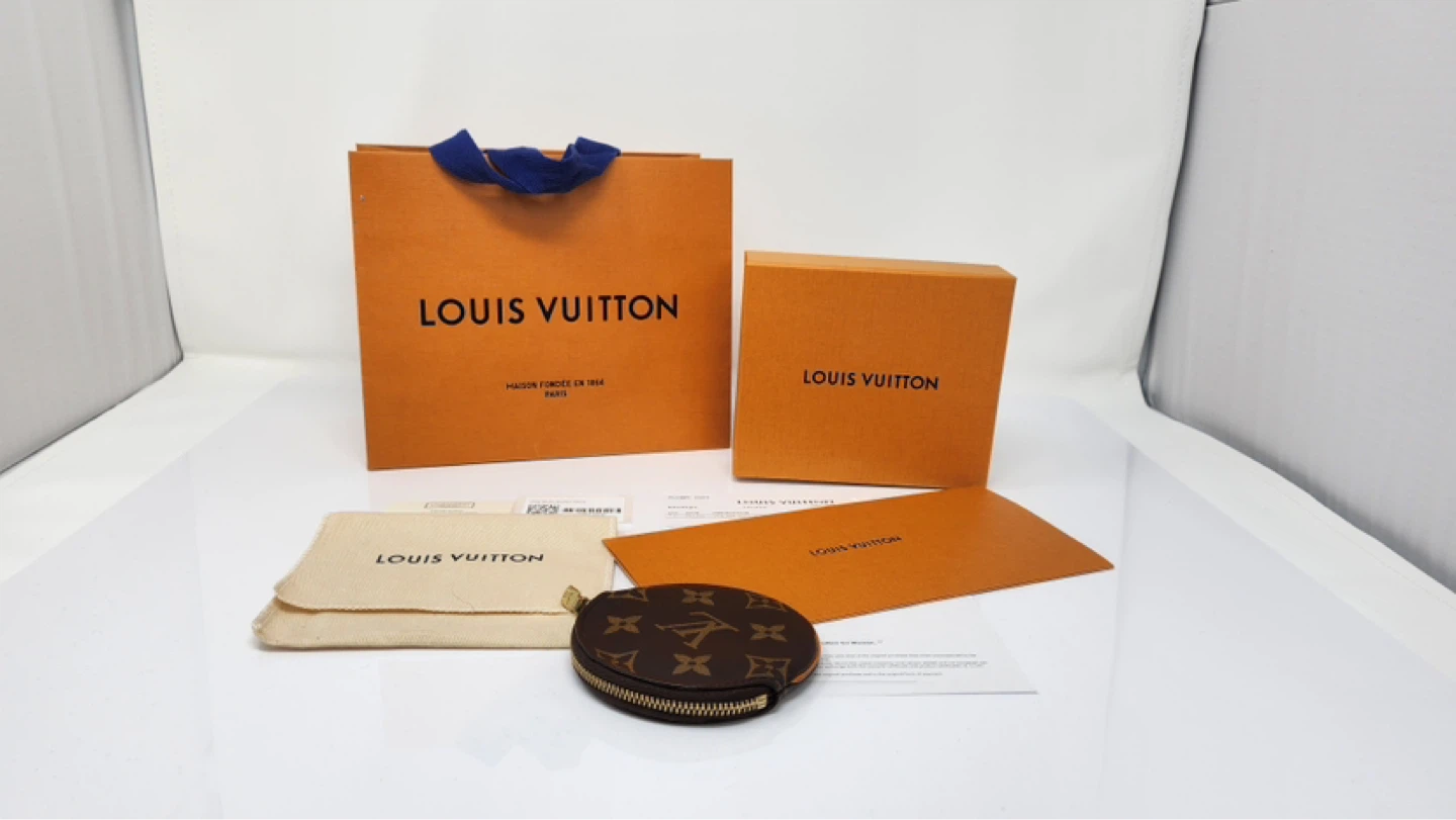 Louis Vuitton Monogram Coin Purse -  FULL SET (Box/Dust Bag)