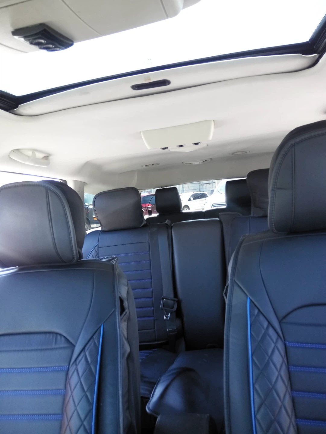 Blue 2010 Dodge Journey SUV - photo 3