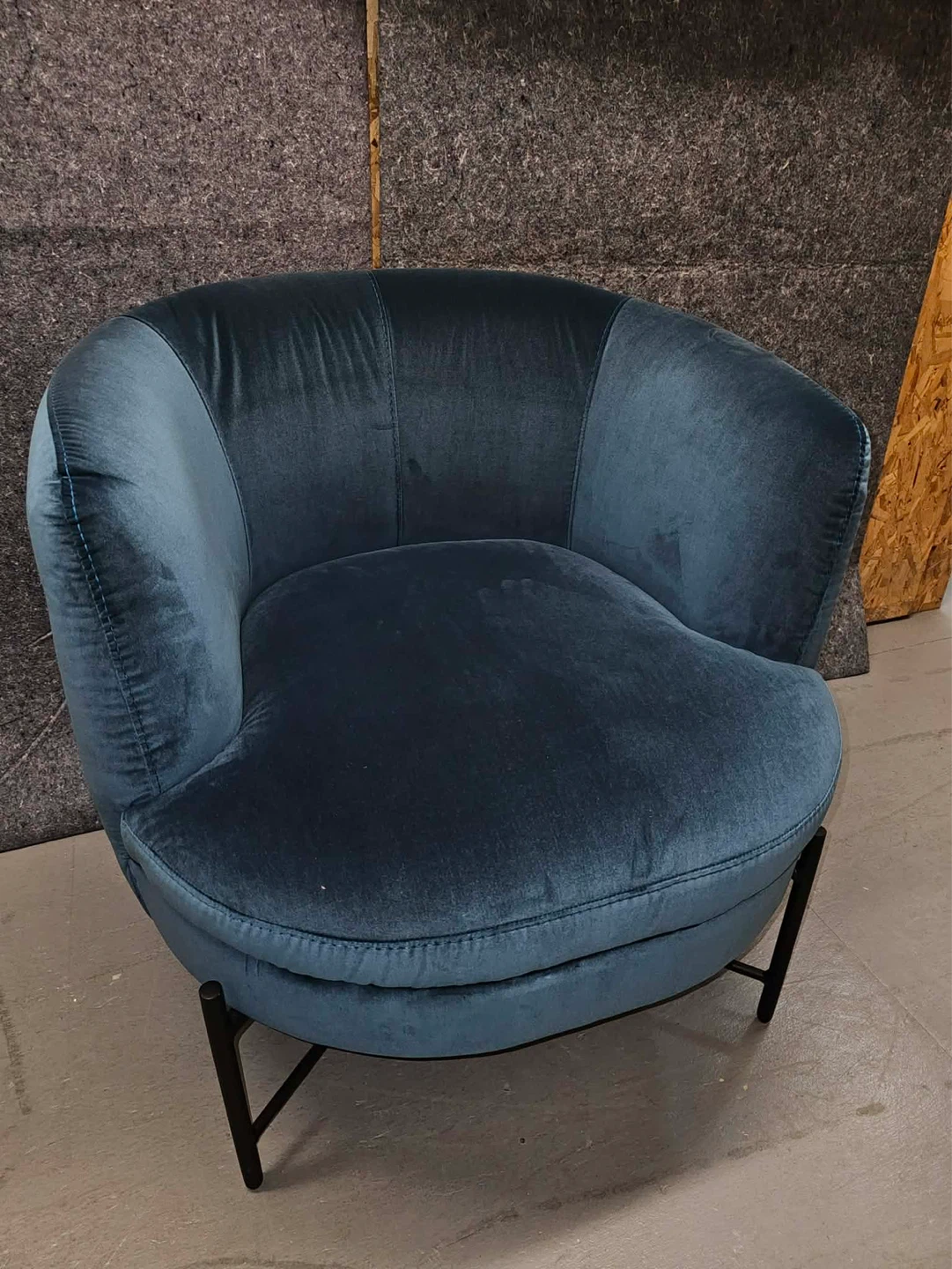 Cami Teal Velvet Accent Chair From LH
