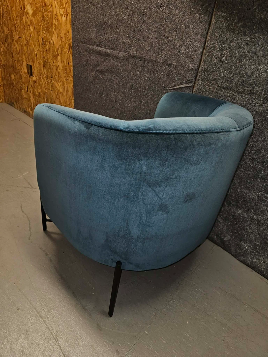 Cami Teal Velvet Accent Chair From LH - photo 4