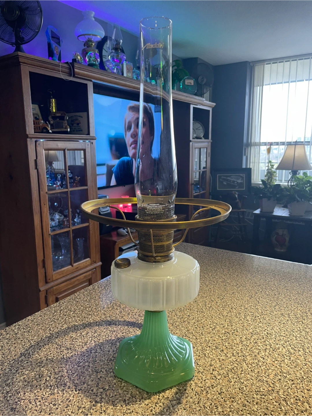 Aladdin Table Lamp with Green Base and White Shade - photo 2