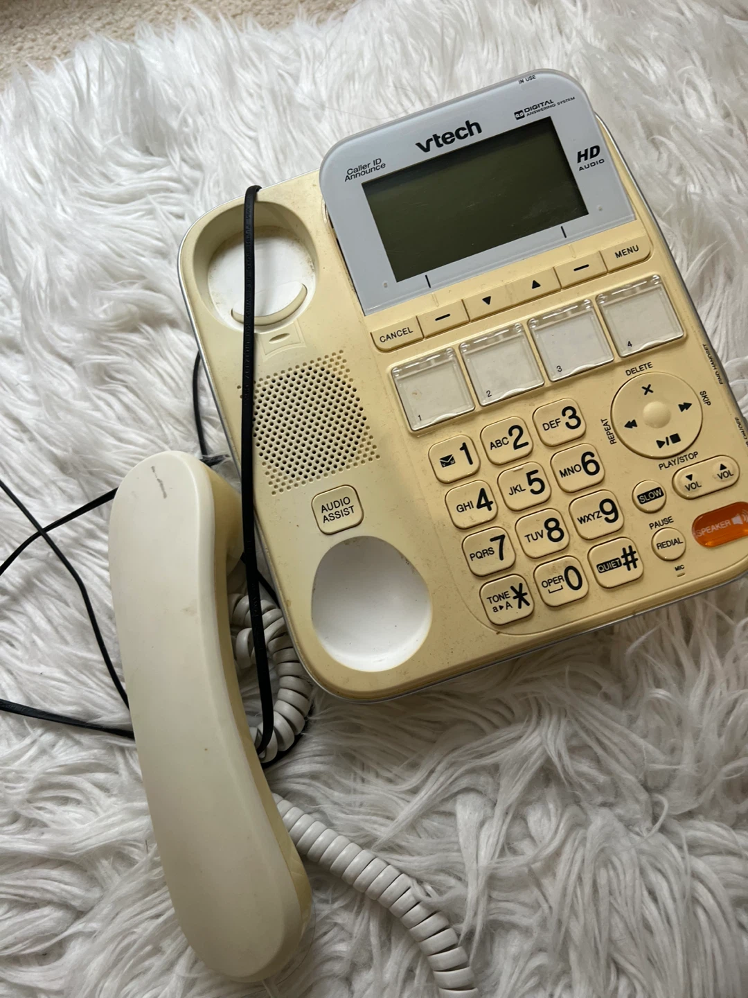 VTech Corded Phone with Caller ID and HD Audio - photo 2