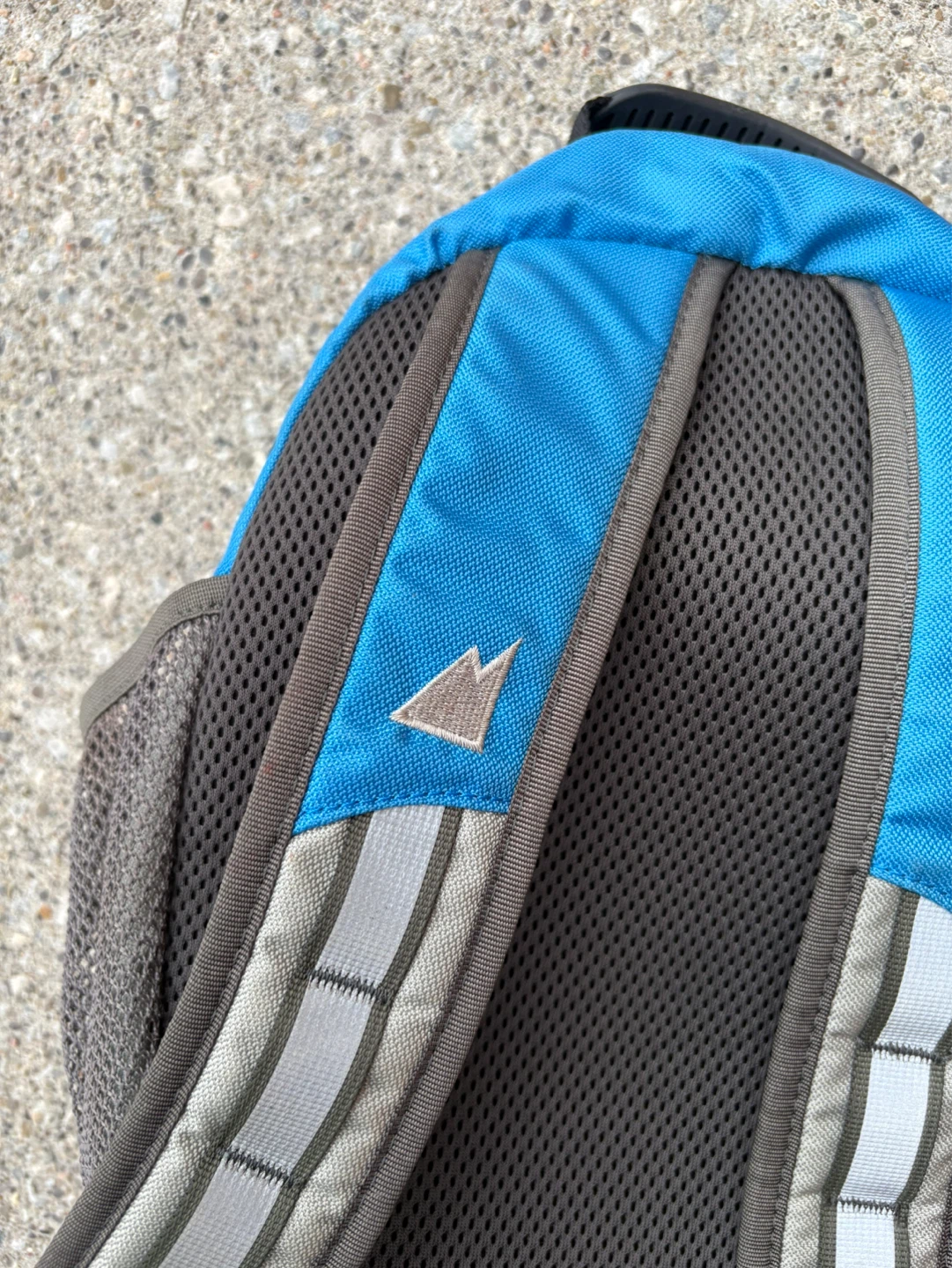 MEC Mountain Equipment Coop mini backpack bag tnf acg - photo 4
