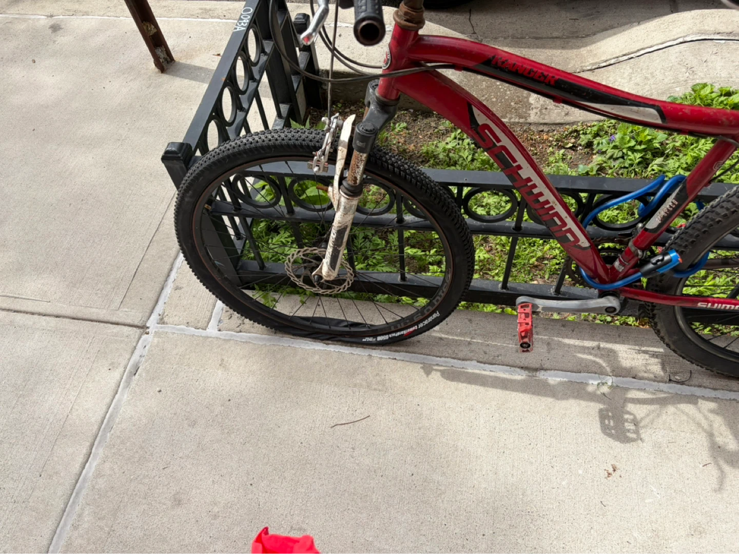 Red Schwinn Mountain Bike - photo 3