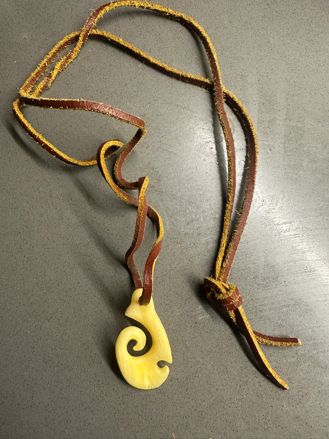 AUTHENTIC VINTAGE MAORI HEI MATAU FISH HOOK PENDANT NECKLACE - photo 3