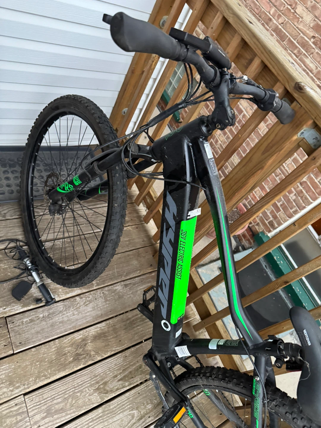 Hyper 29r Electric 36 volt Assist Mountain Bike - photo 2